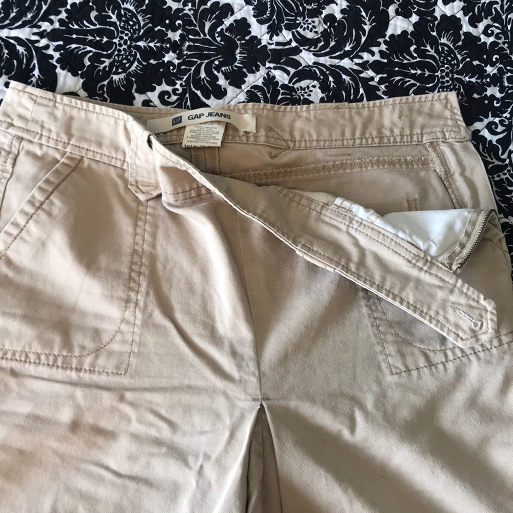 Gap khaki skirt mid rise